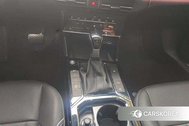 Volkswagen Passat 2022 Черный из Китая, фото 3