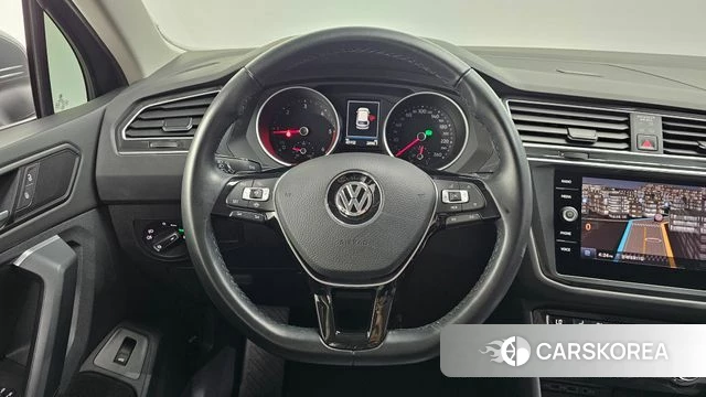Volkswagen Tiguan second Generation 2020 Серый из Кореи, фото 4