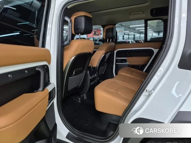 Land Rover Defender (L663) 2023 Белый из Кореи, фото 4