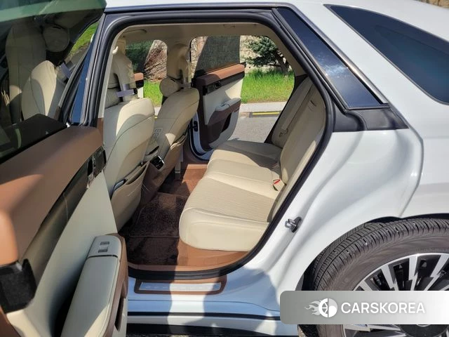 Hyundai Grandeur (GN7) id 3992874 из Кореи 4