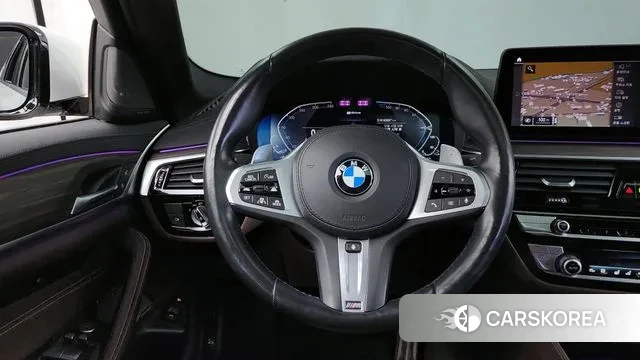 BMW 5 Series (G30) 2021 Белый из Кореи, фото 4