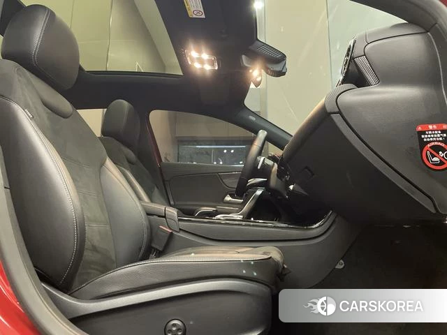 Mercedes-Benz Class A 2019 Красный из Китая, фото 4