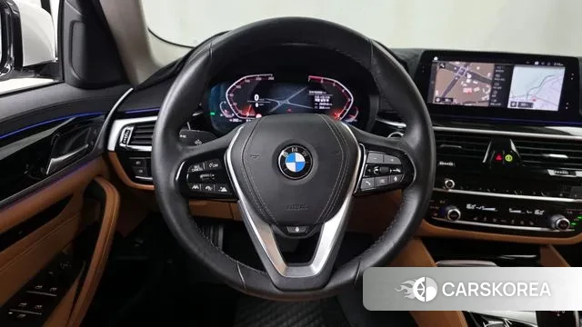 BMW 5 Series (G30) 2019 Белый из Кореи, фото 4