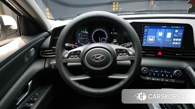 Hyundai Avante Hybrid (CN7) 2023 Белый из Кореи, фото 4