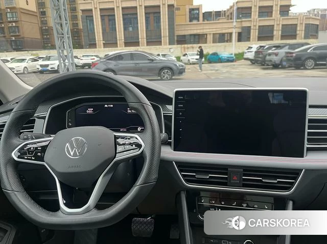Volkswagen Tiguan L PHEV 2022 Черный из Китая, фото 4