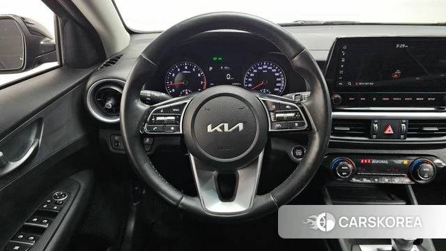 Kia The New K3 2nd generation 2021 Черный из Кореи, фото 4