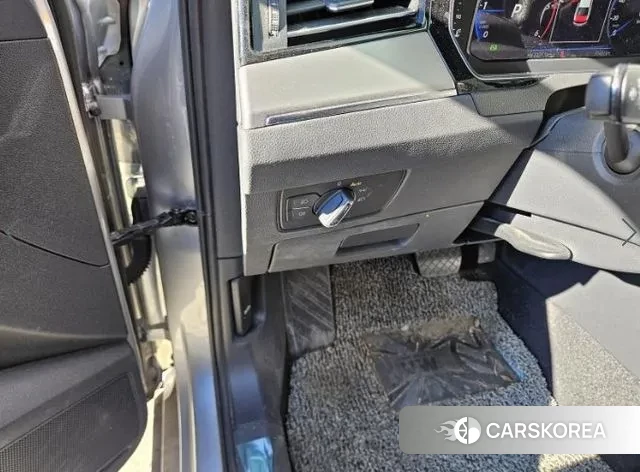 Volkswagen Passat GT (B8) 2022 Серебряный из Кореи, фото 4