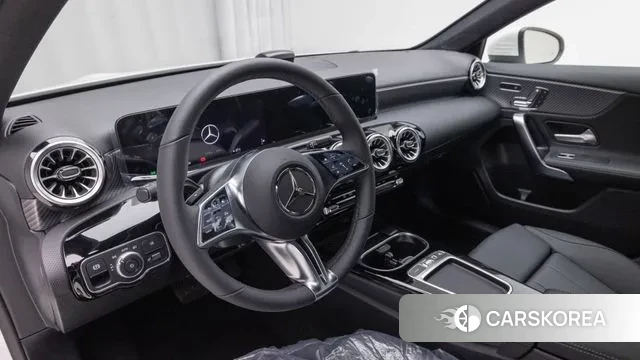 Mercedes-Benz A-Class W177 2025 Белый из Кореи, фото 4