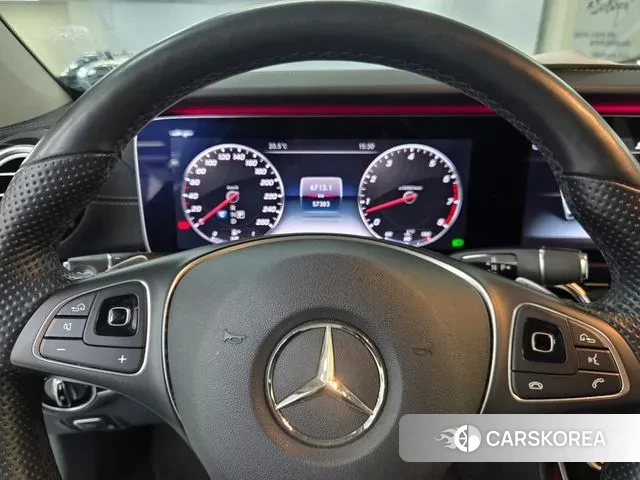 Mercedes-Benz E-Class W213 2018 Серый из Кореи, фото 4
