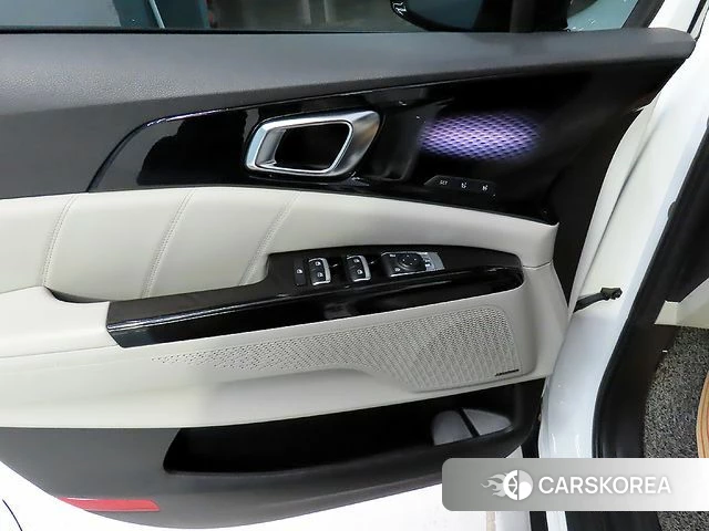 Kia Carnival 4th generation 2023 Белый из Кореи, фото 4