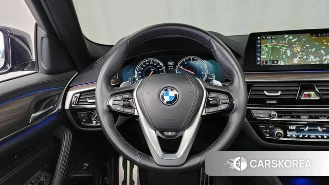 BMW 5 Series (G30) 2018 Черный из Кореи, фото 4