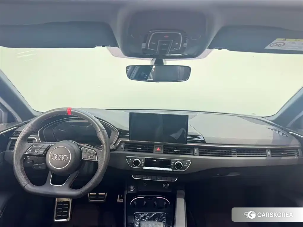 Audi A4L 2025 Silver/gray из Китая, фото 4