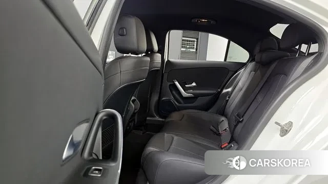 Mercedes-Benz A-Class W177 2021 Белый из Кореи, фото 4