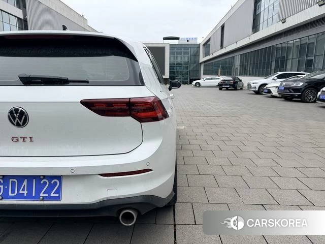 Volkswagen Golf GTI 2025 Белый из Китая, фото 4