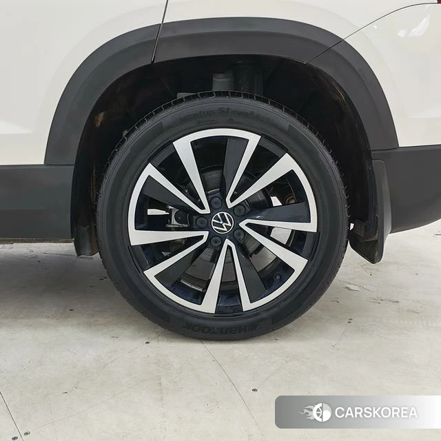 Volkswagen Tuyue 2022 Белый из Китая, фото 4