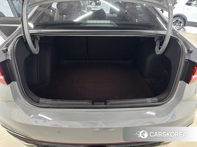 Volkswagen Lavida 2022 Темно-серый из Китая, фото 4