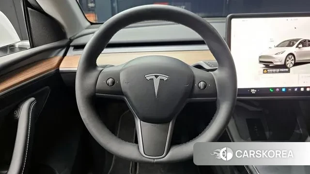 Tesla Model Y 2023 Белый из Кореи, фото 4