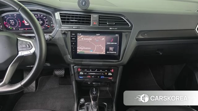 Volkswagen Tiguan second Generation 2023 Серебряный из Кореи, фото 4