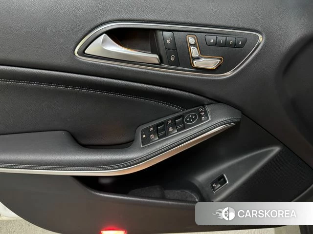 Mercedes-Benz GLA-Class X156 2019 Белый из Кореи, фото 4