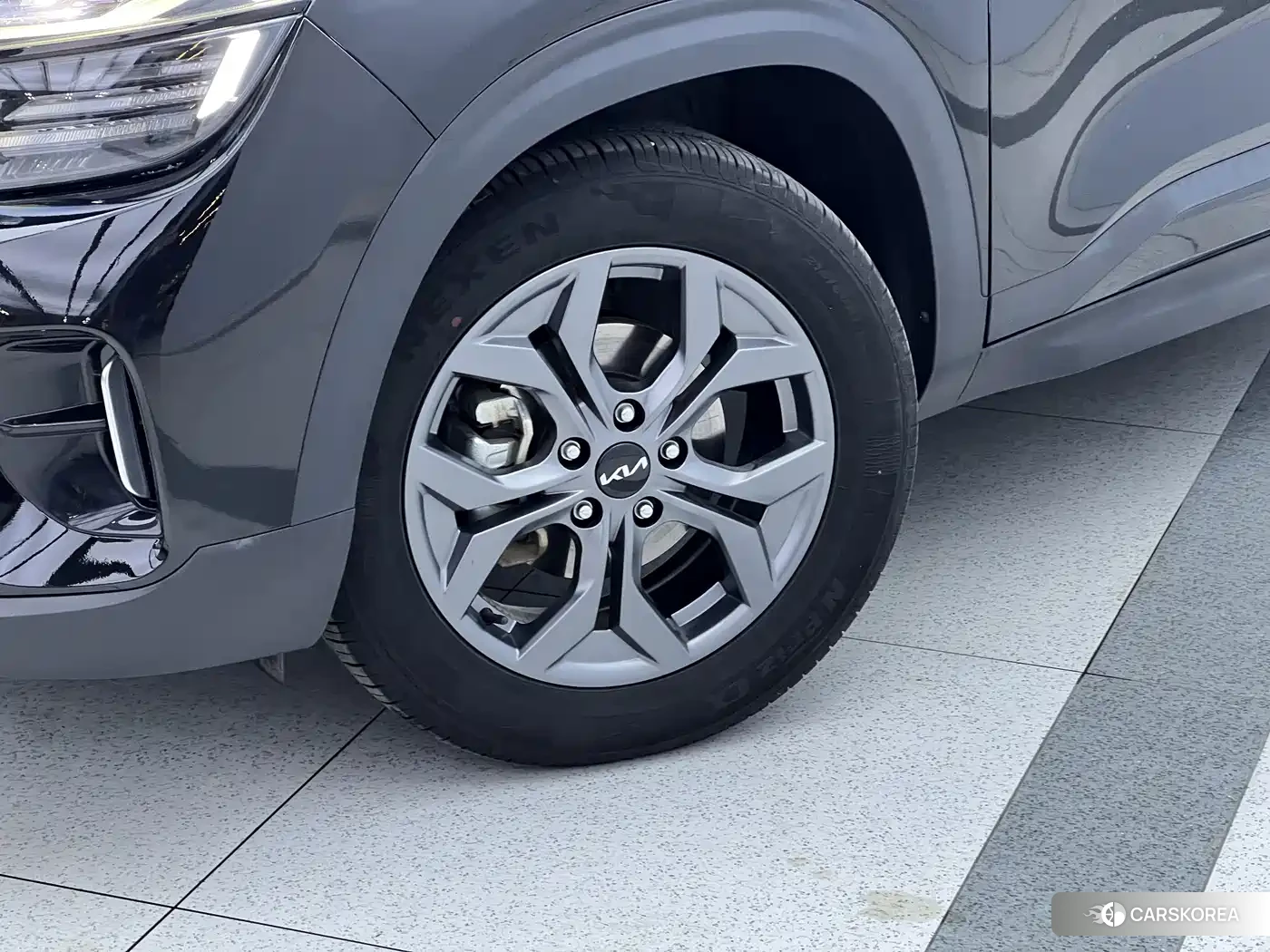 Kia Seltos 2024 Черный из Китая, фото 4