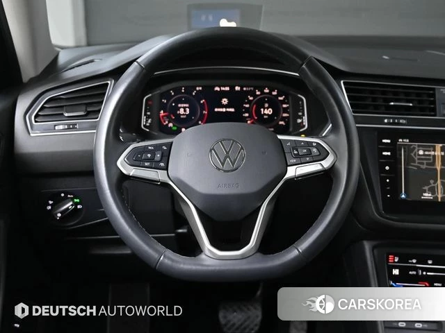 Volkswagen Tiguan Allspace 2024 Черный из Кореи, фото 4