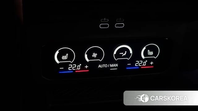 BMW 5 Series (G60) 2025 Черный из Кореи, фото 4