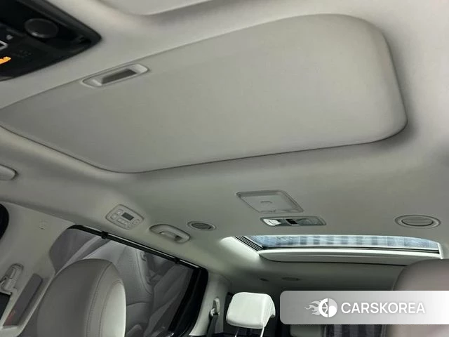 Kia Carnival 4th generation 2023 Белый из Кореи, фото 4