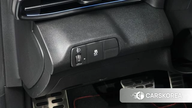 Hyundai The New Avante (CN7) 2025 Серебристо-серый из Кореи, фото 4