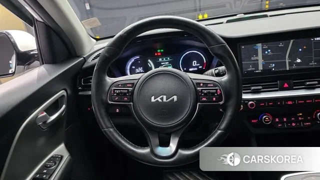 Kia Niro Plus 2022 Белый из Кореи, фото 4