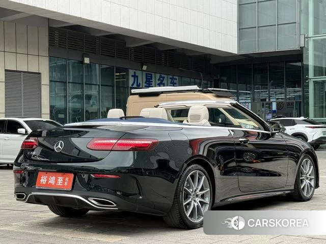 Mercedes-Benz E-class (imported) 2023 Зеленый из Китая, фото 4