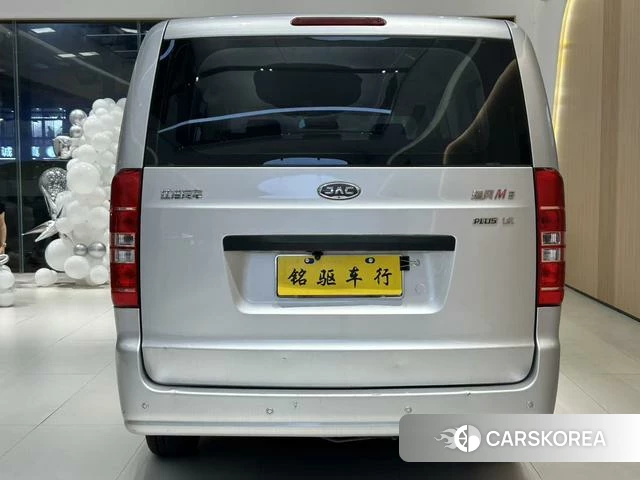 Jianghuai Ruifeng Ruifeng M3 2021 Серебристо-серый из Китая, фото 4
