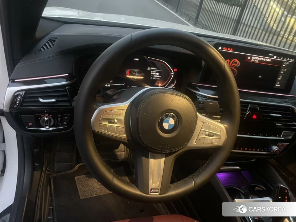 BMW 5 series 2022 Белый из Китая, фото 4