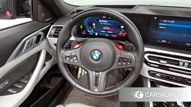 BMW M4 (G82) 2024 Светло-серебряный цвет из Кореи, фото 4