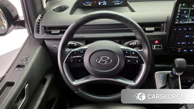 Hyundai Staria 2023 Белый из Кореи, фото 4