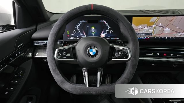 BMW 5 Series (G60) 2025 Белый из Кореи, фото 4