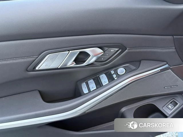BMW M3 (G80) 2025 Черный из Кореи, фото 4