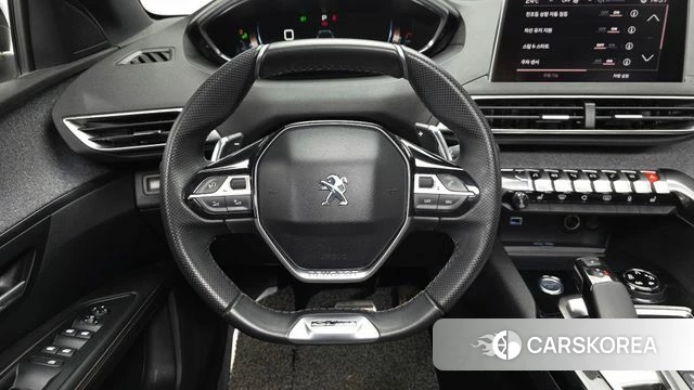 Peugeot 5008 second generation 2018 Черный из Кореи, фото 4