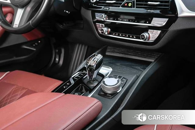 BMW 5 series PHEV 2023 Синий из Китая, фото 4