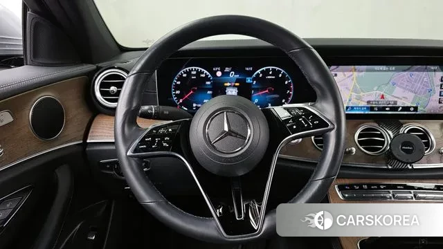 Mercedes-Benz E-Class W213 2021 Серебряный из Кореи, фото 4