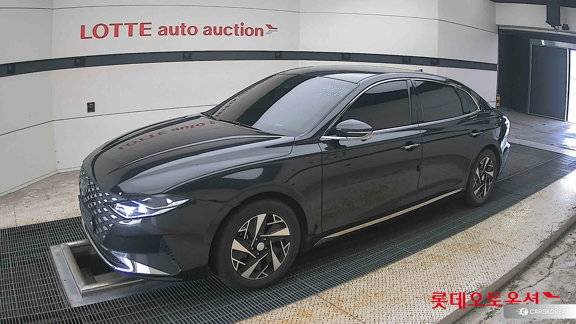 Hyundai Grandeur Hybrid 2022 Черный из Кореи, фото 4