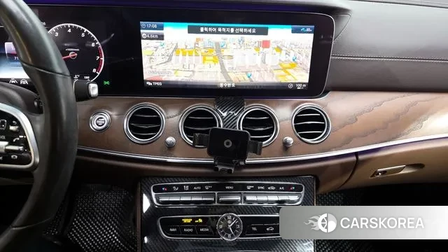 Mercedes-Benz E-Class W213 2020 Черный из Кореи, фото 4