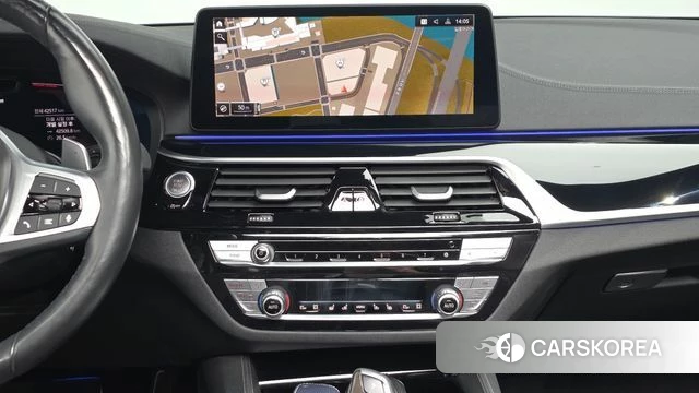 BMW 5 Series (G30) 2022 Черный из Кореи, фото 4