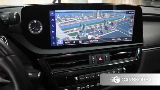 Lexus ES300h 7th generation 2025 Белый из Кореи, фото 4