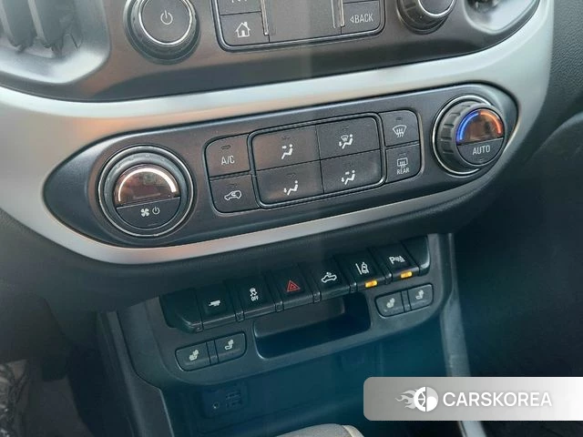 Chevrolet (GM Daewoo) Real New Colorado 2020 Черный из Кореи, фото 4