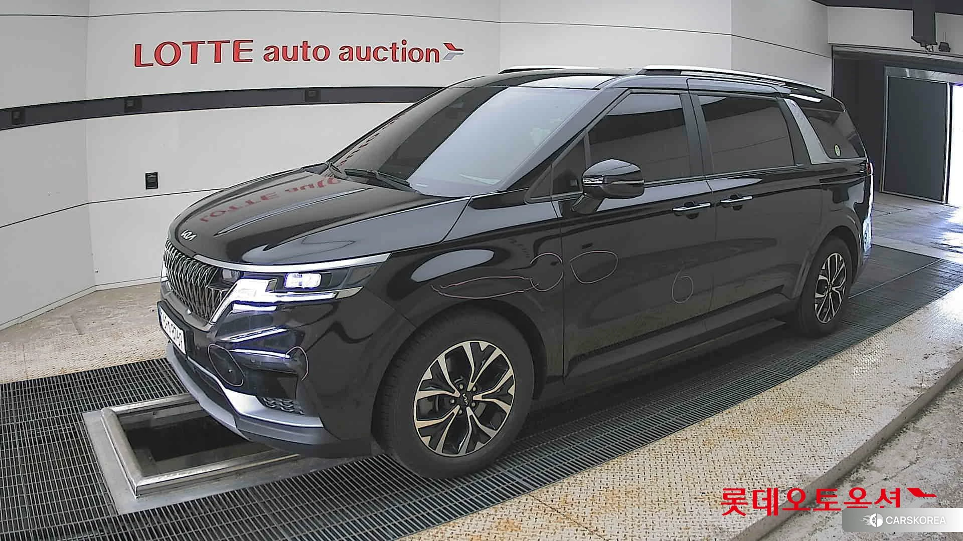 Kia Carnival 2023 Aurora Black Pearl из Кореи, фото 4