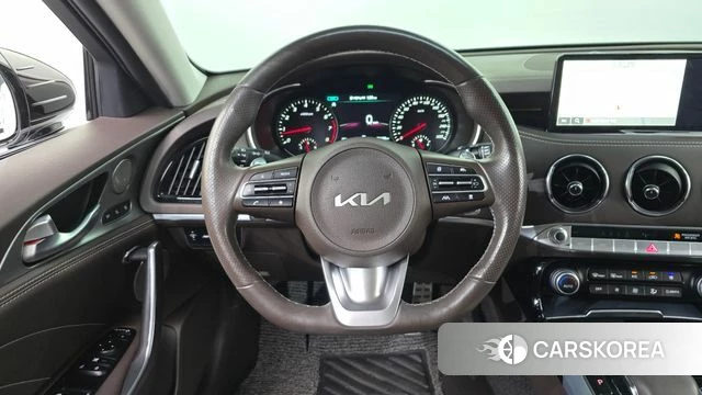 Kia Stinger Meister 2023 Белый из Кореи, фото 4