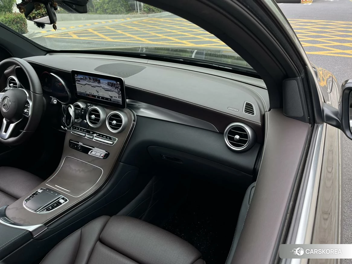 Mercedes-Benz GLC 2022 Черный из Китая, фото 4