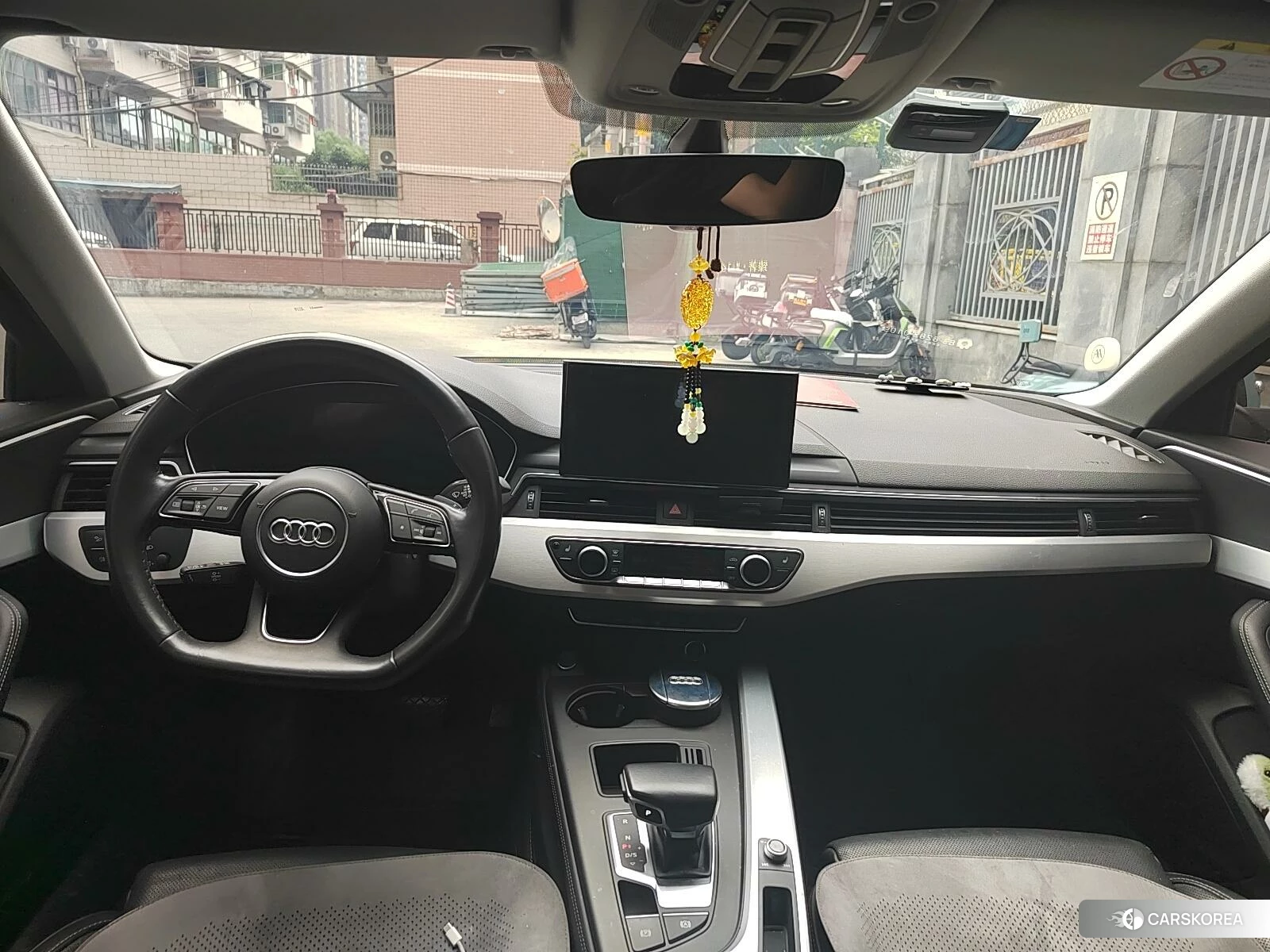 Audi A4L 2021 Белый из Китая, фото 4