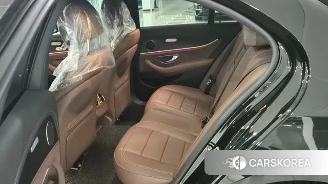 Mercedes-Benz E-Class W213 2023 Черный из Кореи, фото 4