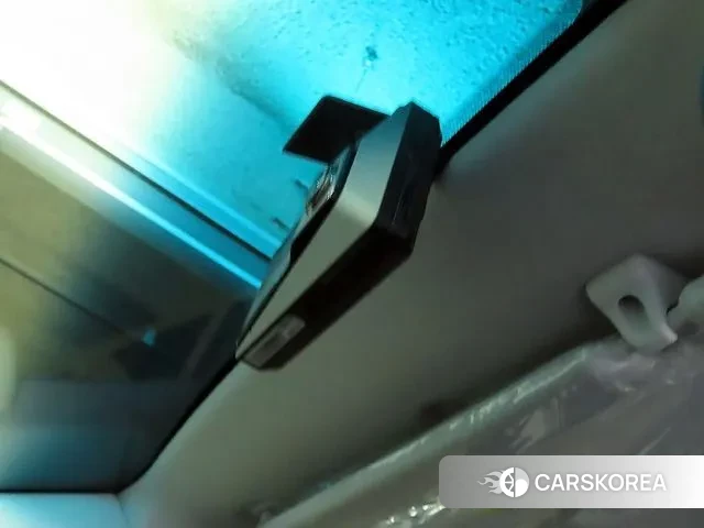 Hyundai Staria 2025 Серебристо-серый из Кореи, фото 4